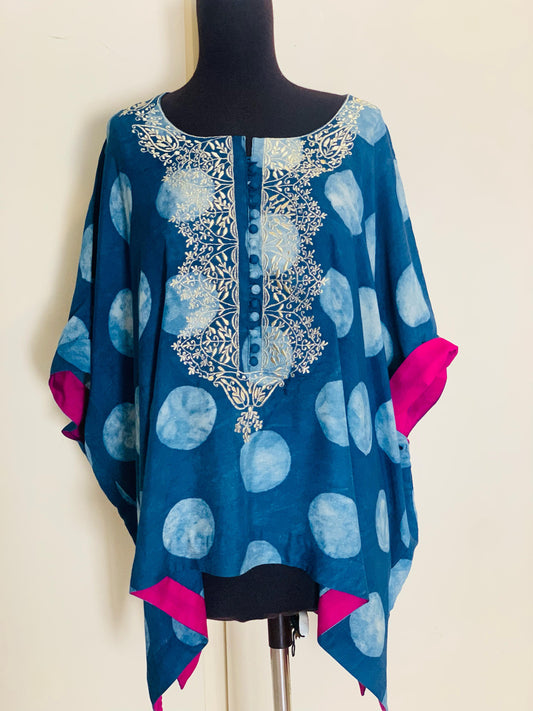 Suneri Poncho Kurti