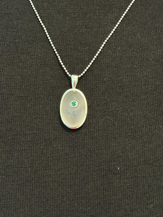 Rose quartz with emerald